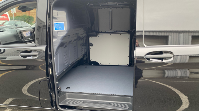 Mercedes-Benz Vito EL2 Electric Fwd 85kW 66kWh Pro Van Auto - Image 15